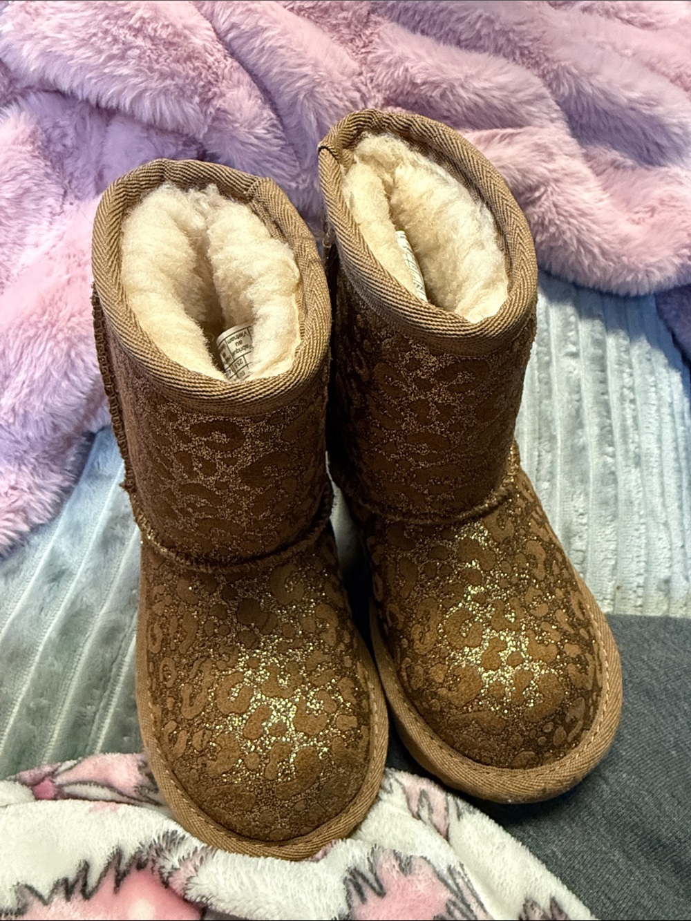 UGG Chestnut Glitter Leopard Classic Short Boots